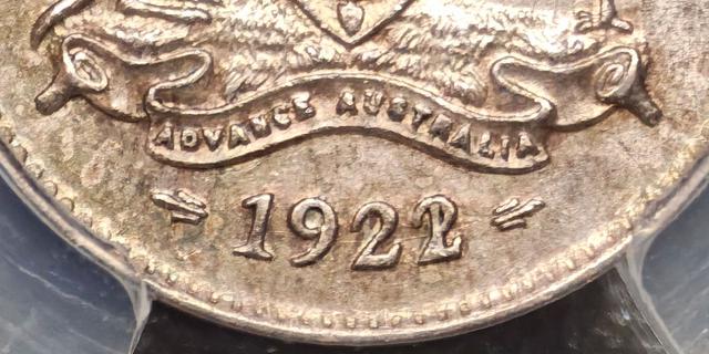 1922/1 Overdate Threepence
